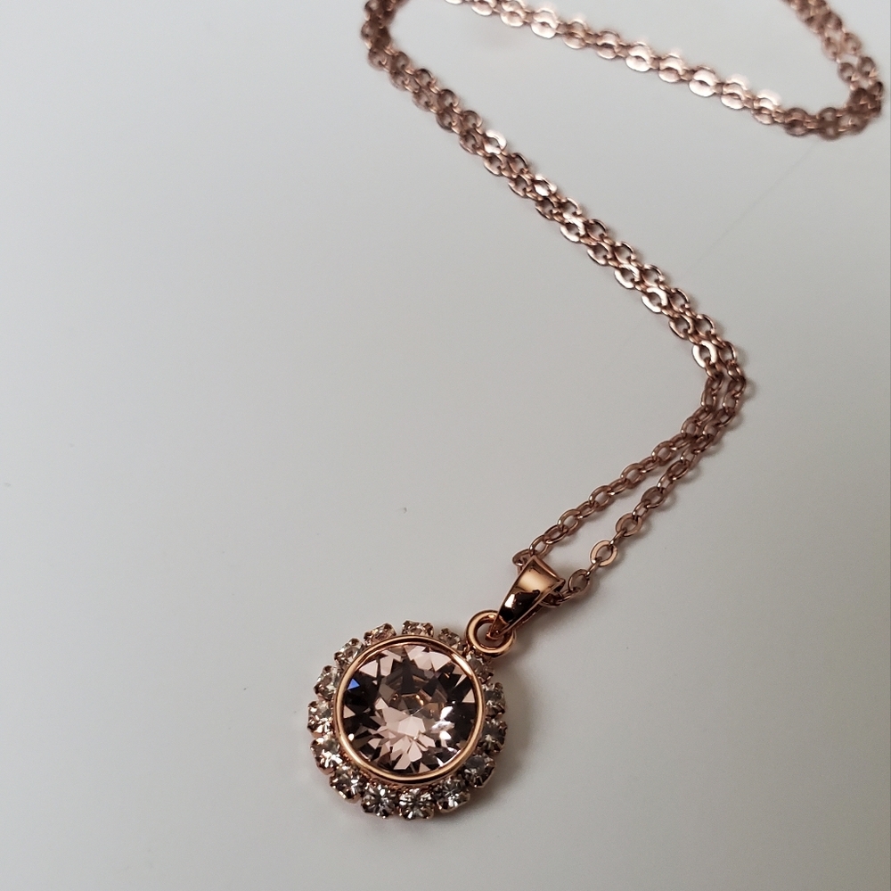 Ted Baker London Pale Pink Swarovski Crystal Daisy Lace Pendant Necklace